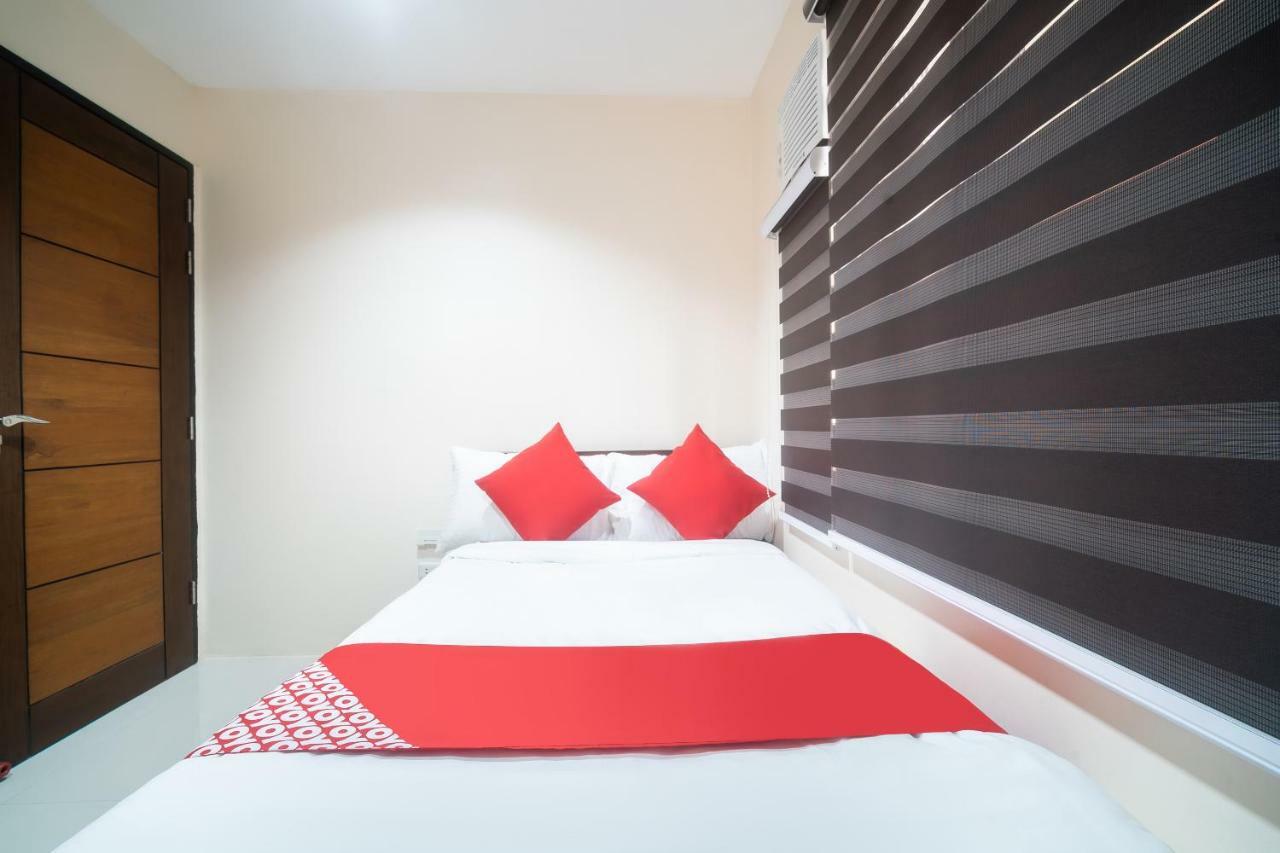 Oyo 199 Solange Apartelle Davao Екстер'єр фото