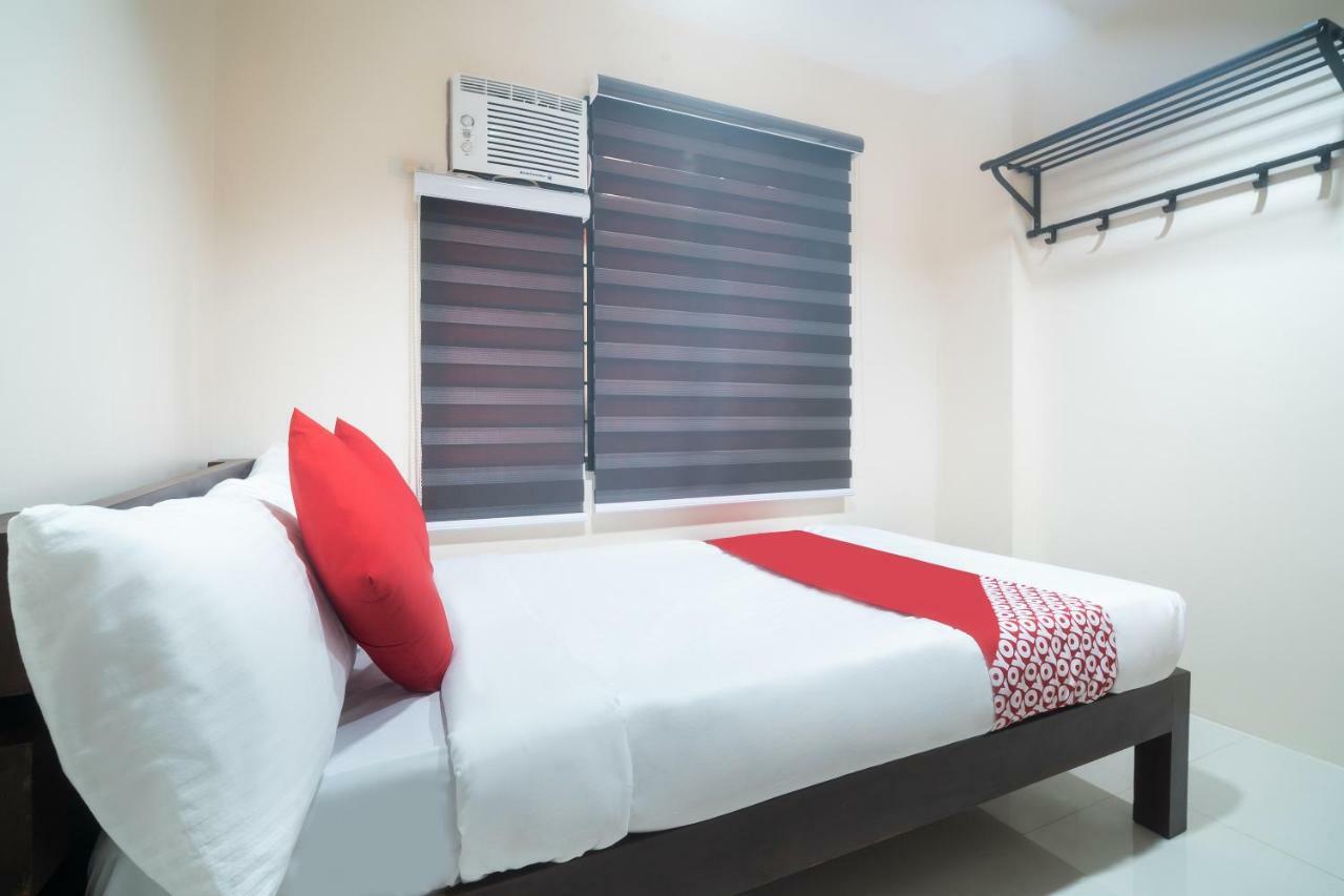Oyo 199 Solange Apartelle Davao Екстер'єр фото