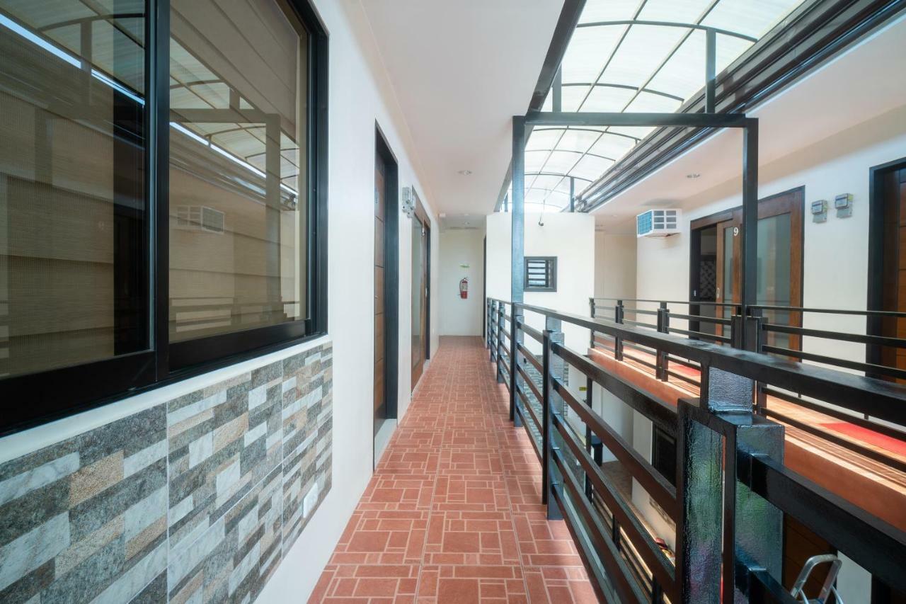 Oyo 199 Solange Apartelle Davao Екстер'єр фото