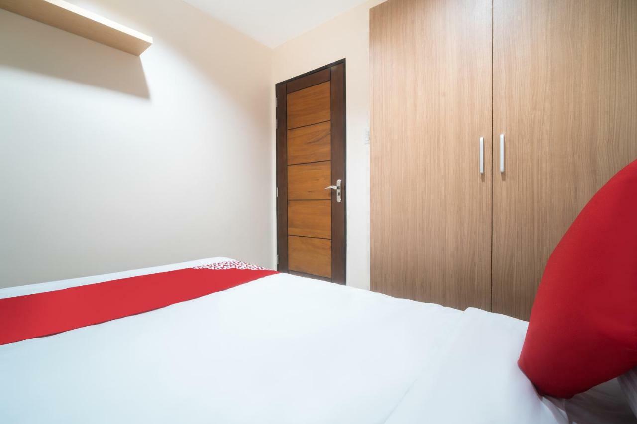 Oyo 199 Solange Apartelle Davao Екстер'єр фото
