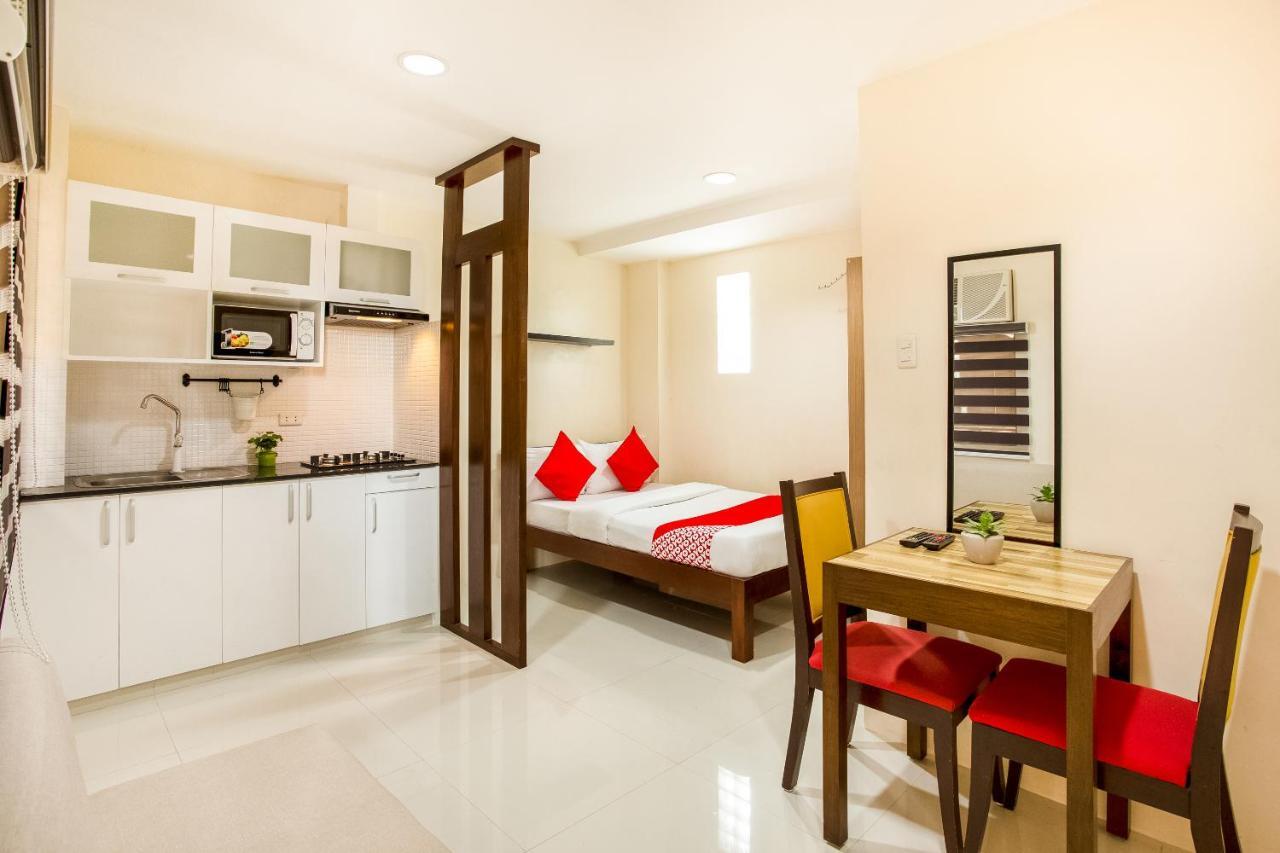 Oyo 199 Solange Apartelle Davao Екстер'єр фото