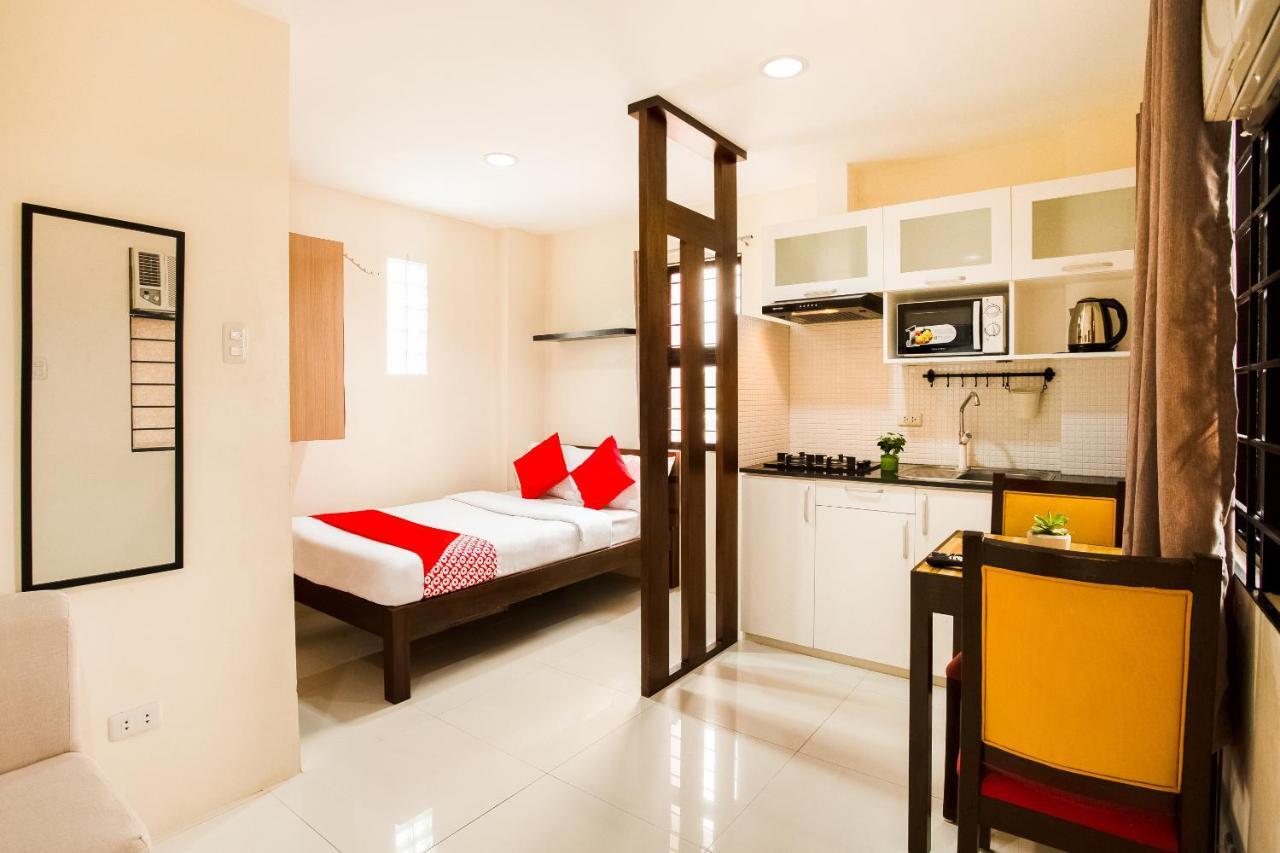 Oyo 199 Solange Apartelle Davao Екстер'єр фото