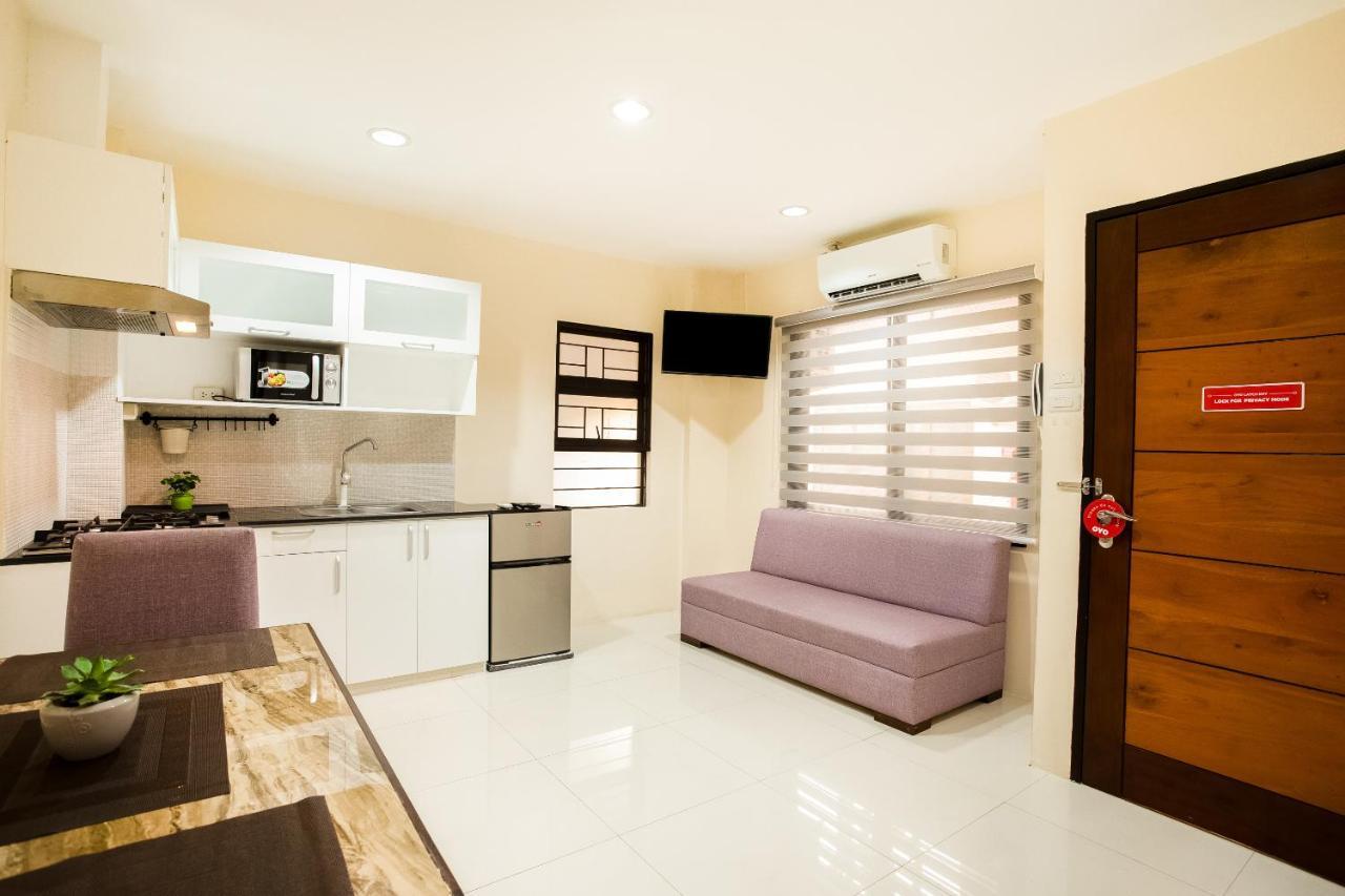 Oyo 199 Solange Apartelle Davao Екстер'єр фото